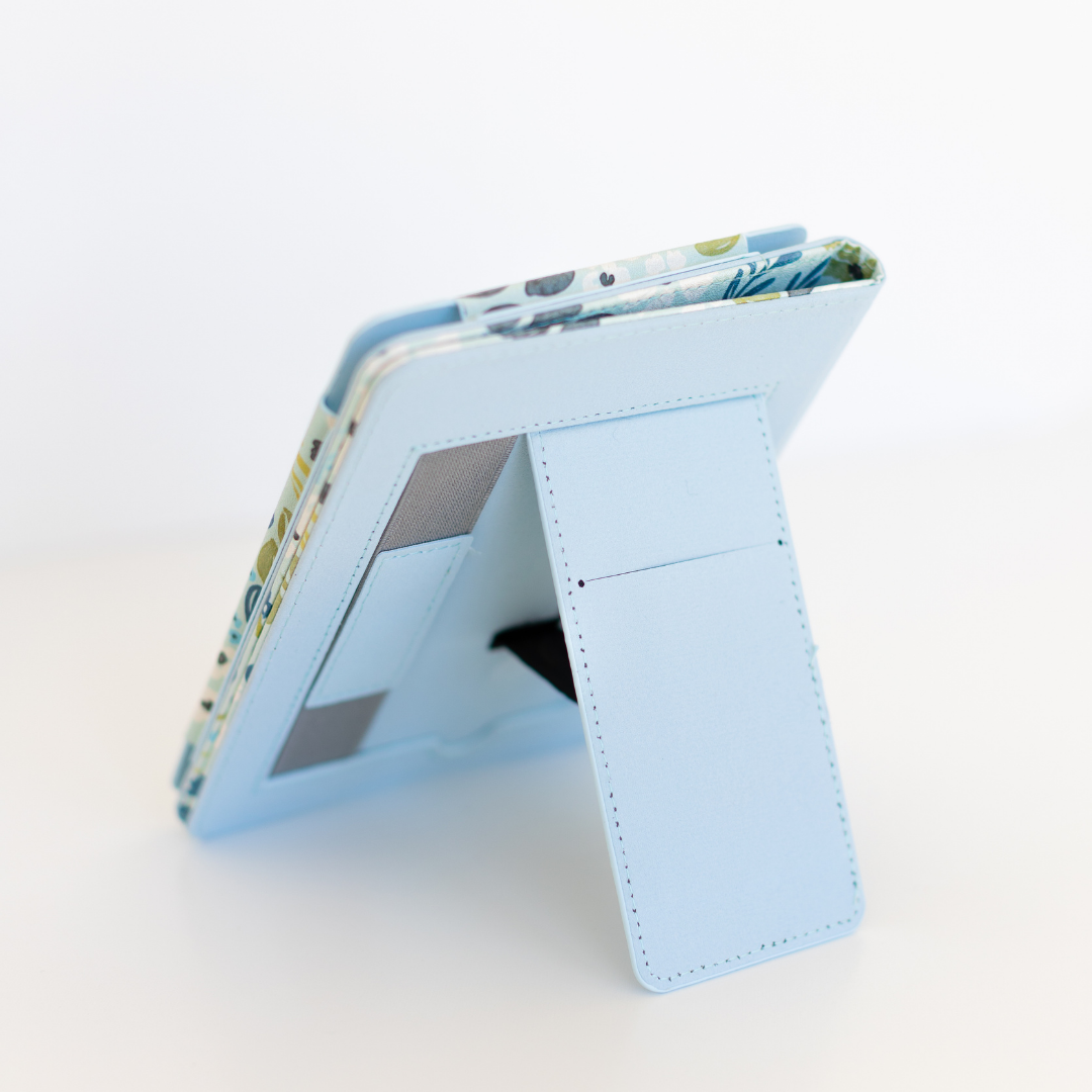 Waterfall Floral Kindle Case | Bookish & Reading