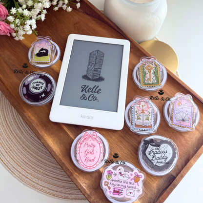 Pretty Girls Read Magsafe Kindle Grip
