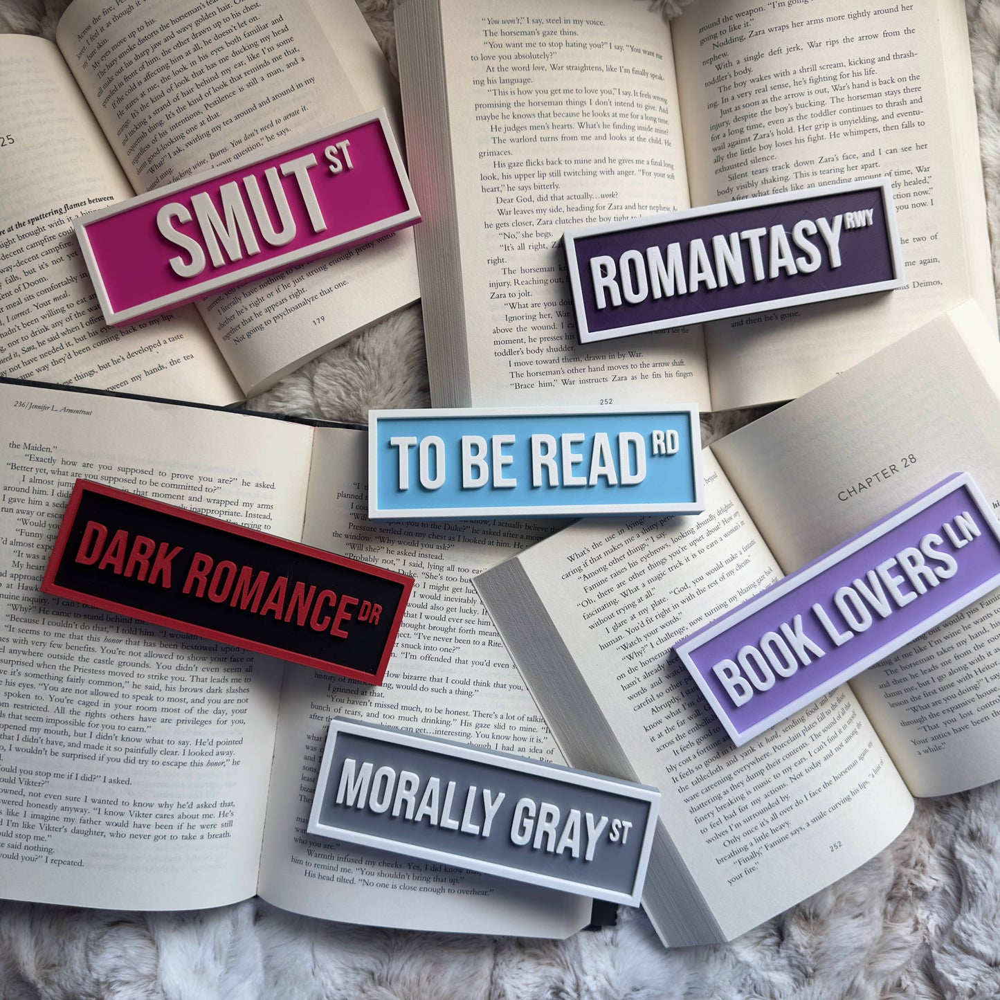 Book Lovers Street Sign | Bookshelf Decor