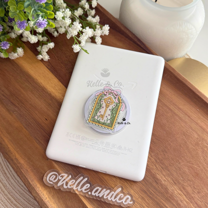 Fantasy Reader Kindle Grip MagSafe