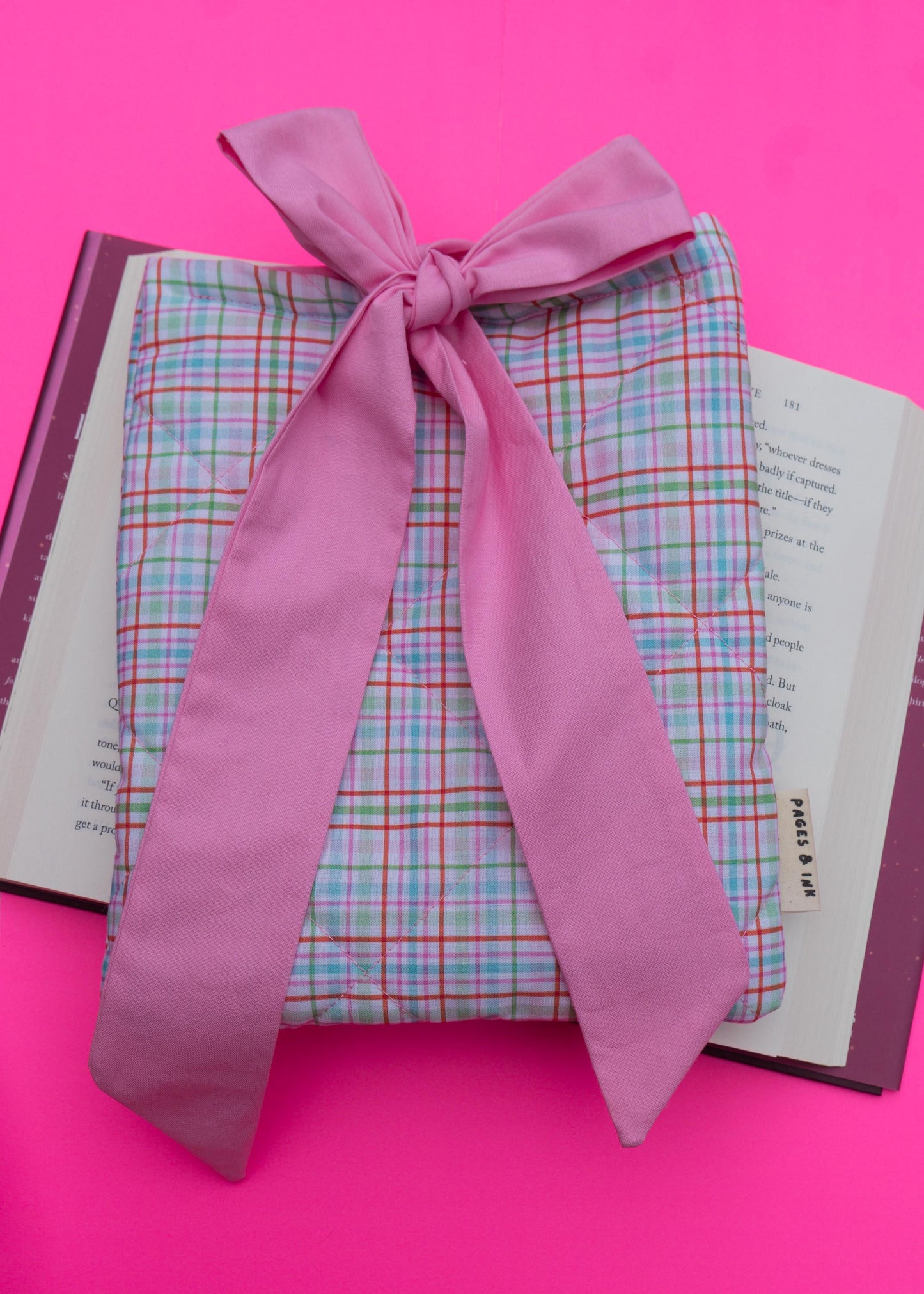Yrene's Quilted Book Sleeve