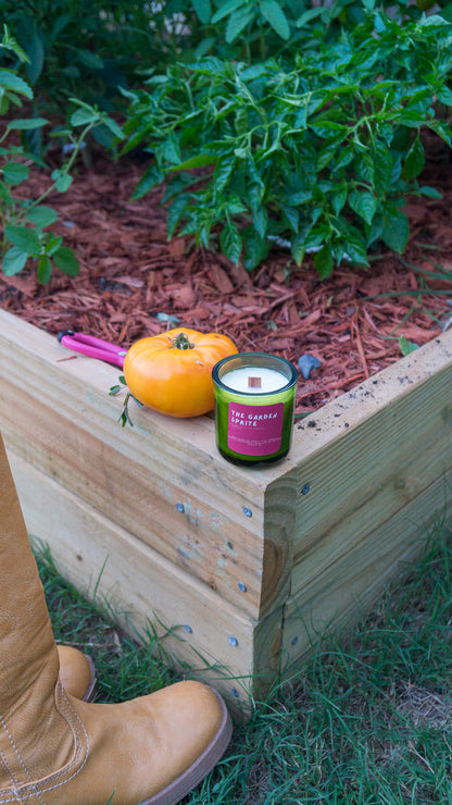 Garden Sprite Candle: Heirloom Tomato