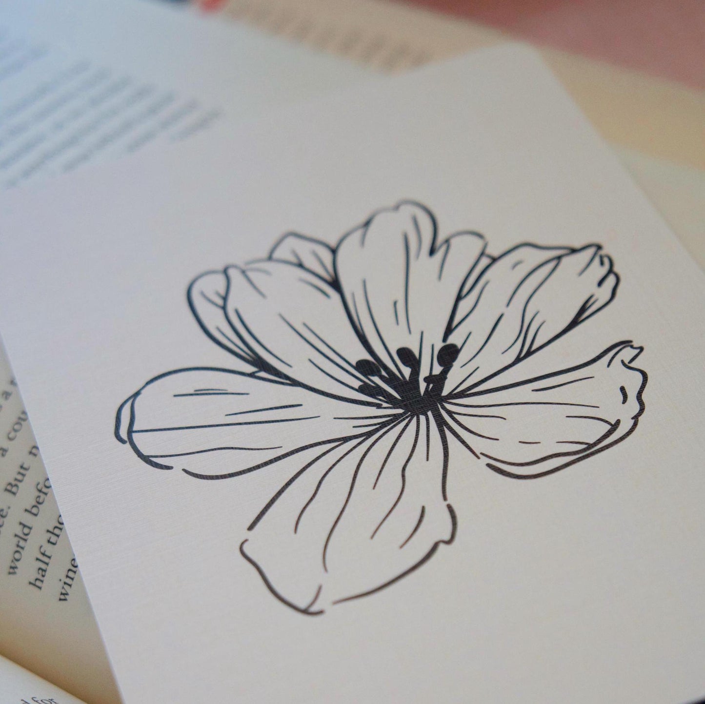 Single Black Line Flower Kindle Case Insert