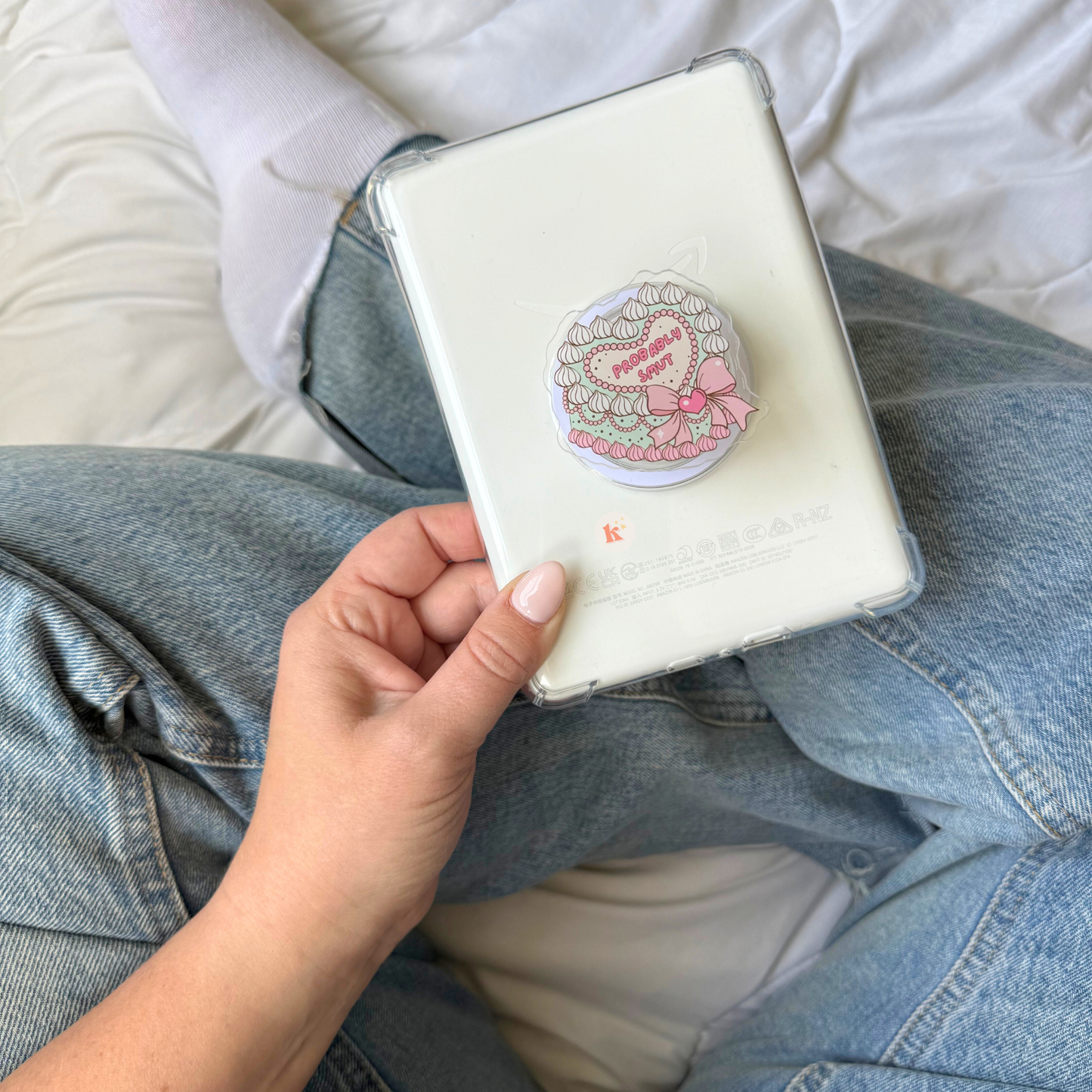 Cake Adhesive Kindle Grip