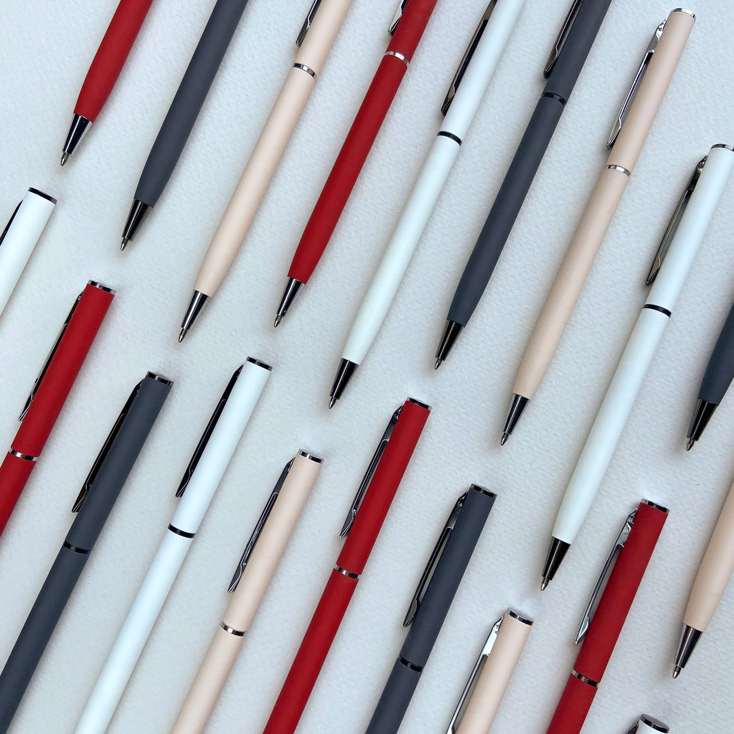 Tube of 12 Palermo pens - Black and Gold