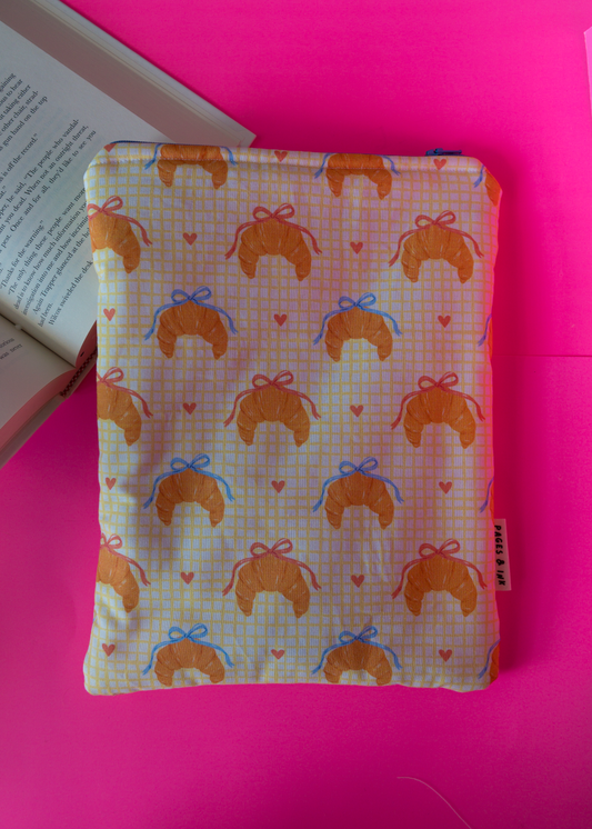 Croissants & Bows Book Sleeve